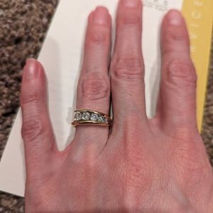 14kt gold fashion ring with diamonds, size 5